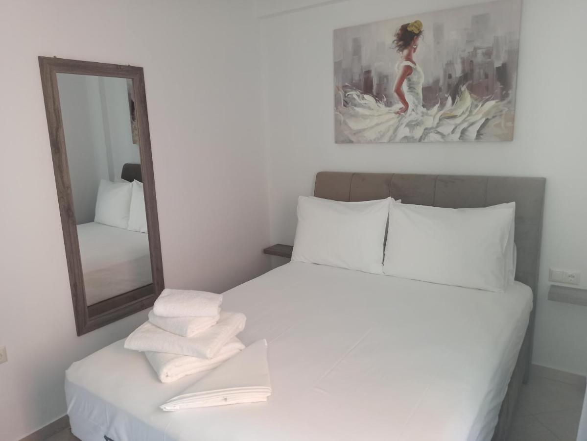 Cyclops Luxury Apartments Igoumenitsa Exteriör bild