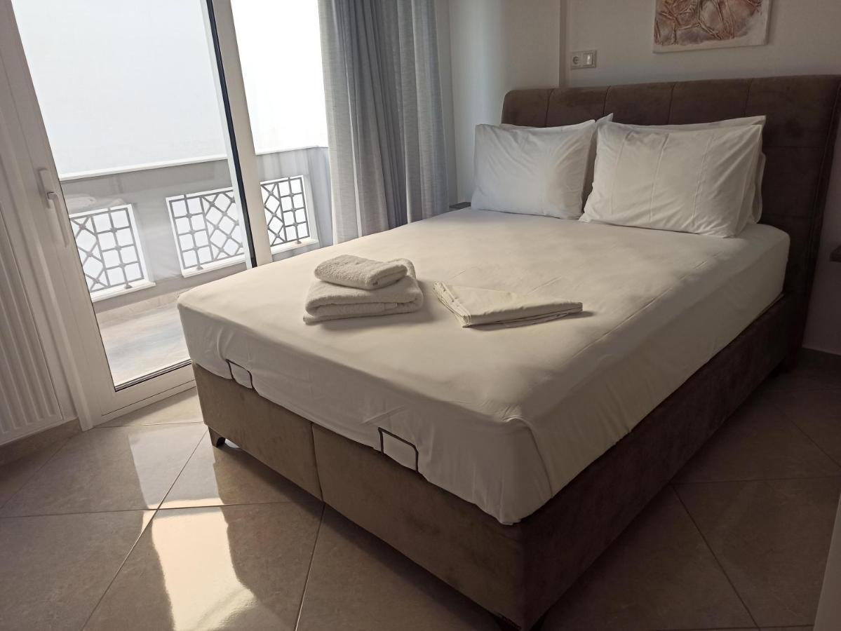 Cyclops Luxury Apartments Igoumenitsa Exteriör bild